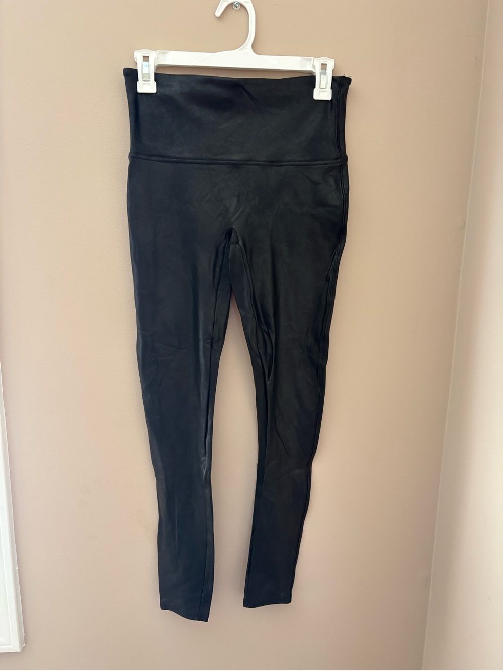 Spanx Women's High-Waist Black Faux-Leather leggings Sz M NWOTs - Picture 4 of 7